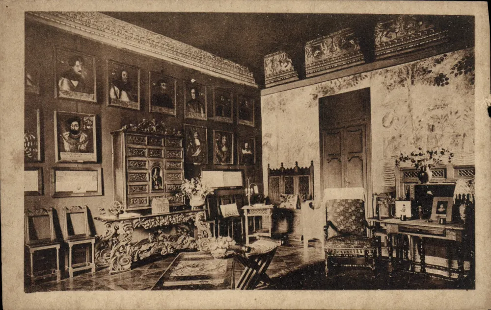 Sala herbowa zamku Châtillon — Zamek Châtillon zbudowany około 1350 — Wydawca Bianchi, Turyn - Awers