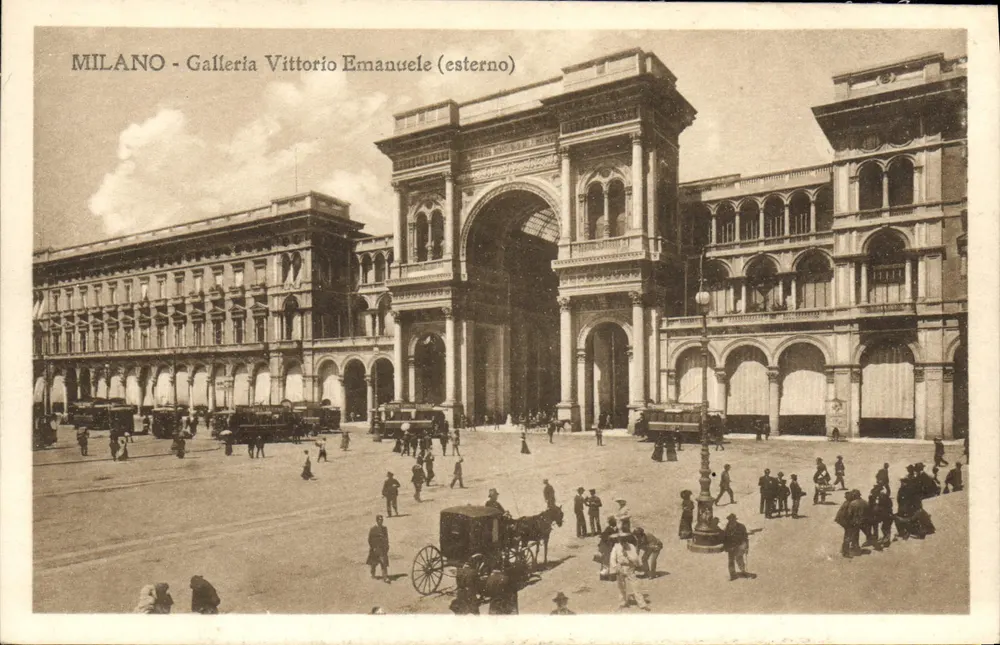 Milão - Galleria Vittorio Emanuele (exterior) - Frente