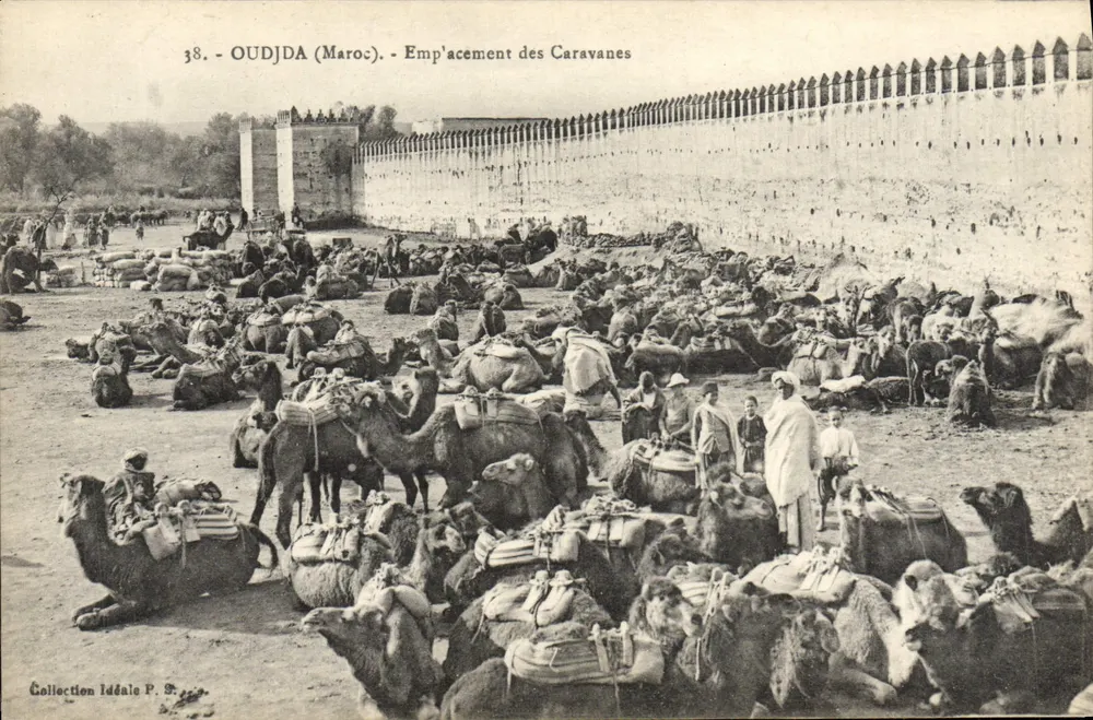Oudjda (Marruecos) - Campo de Caravanas — Colección Iddale P. S. - Anverso