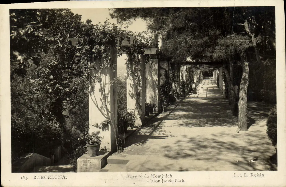 Parc de Montjuïch — allée ombragée sous pergolas — éditeur I.A.L. Roisin - Frente