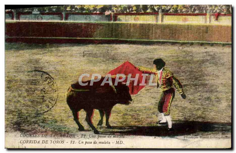 Interior de Corrida de Touros - Uma Passe de Muleta - Fototipia Mareck Dolloy, Borden - Frente