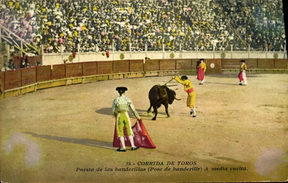 Kampf mit dem Stier — Puesta de las banderillas (Aufsetzen der Banderillas) A media vuelta — G. Lemaître & Cie, Verlag, Nice, Nr. 15 - Vorderseite