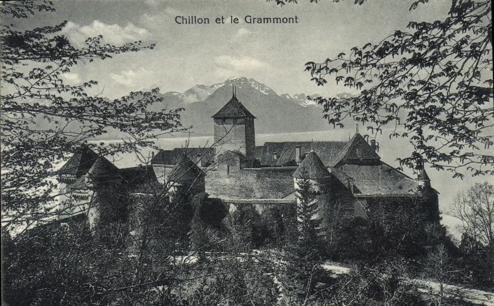 Chillon e o Grammont — vista do castelo com montanha no fundo — Th. Anderegg, Chillon, n° 2b - Frente