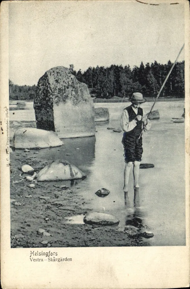 Helsingfors Vestra-Skärgården — Fischer vor einem großen Felsen — H.C. Törn's Pappershandel, 1905 - Vorderseite