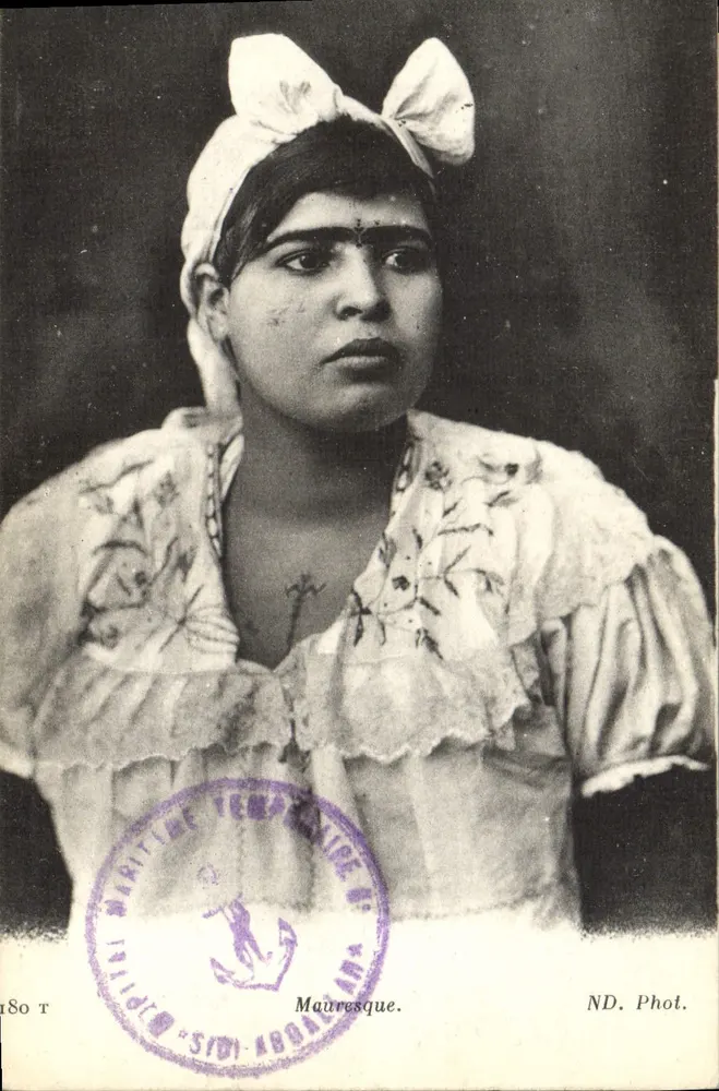 Mulher mourisca — retrato — ND. Fot. / IMP. PHOT. NEURDEIN ET CIE. — Paris - Frente
