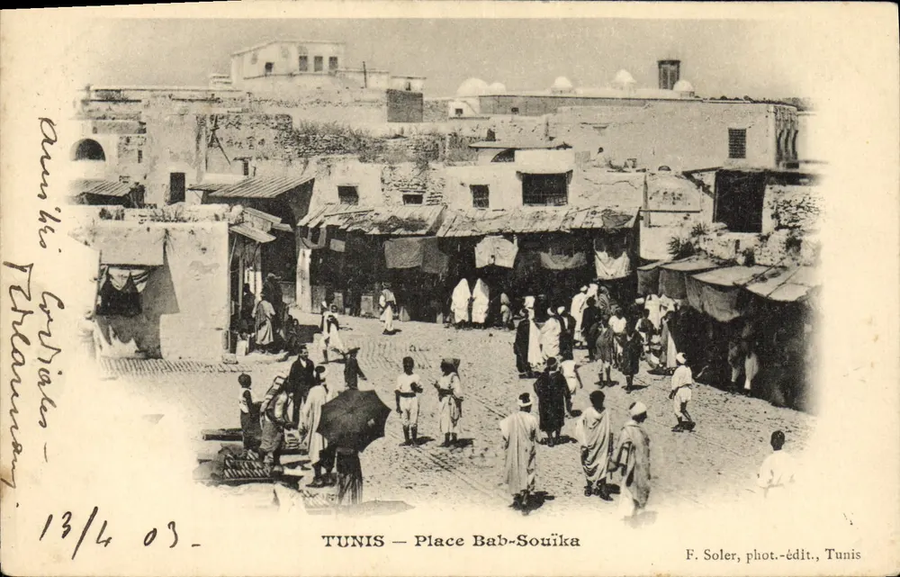 TUNIS — Place Bab-Souïka — F. Soler, fot.-édit., Tunis - Frente