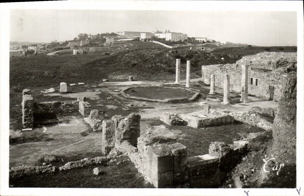 Carthage — Römische Villen — Haus der Mosaik in der Volière - Vorderseite