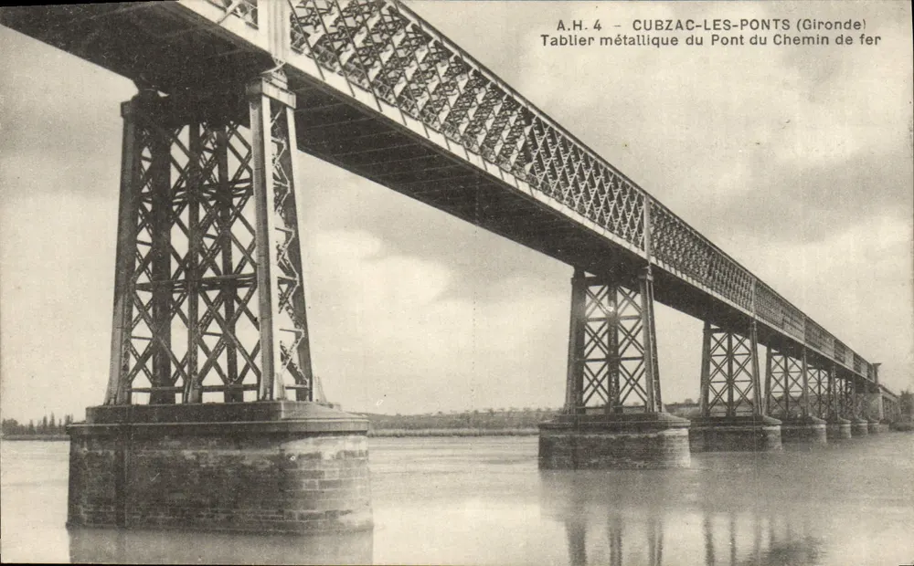 Cubzac-les-Ponts — Metallträger der Eisenbahnbrücke — A.H. 4 - Vorderseite