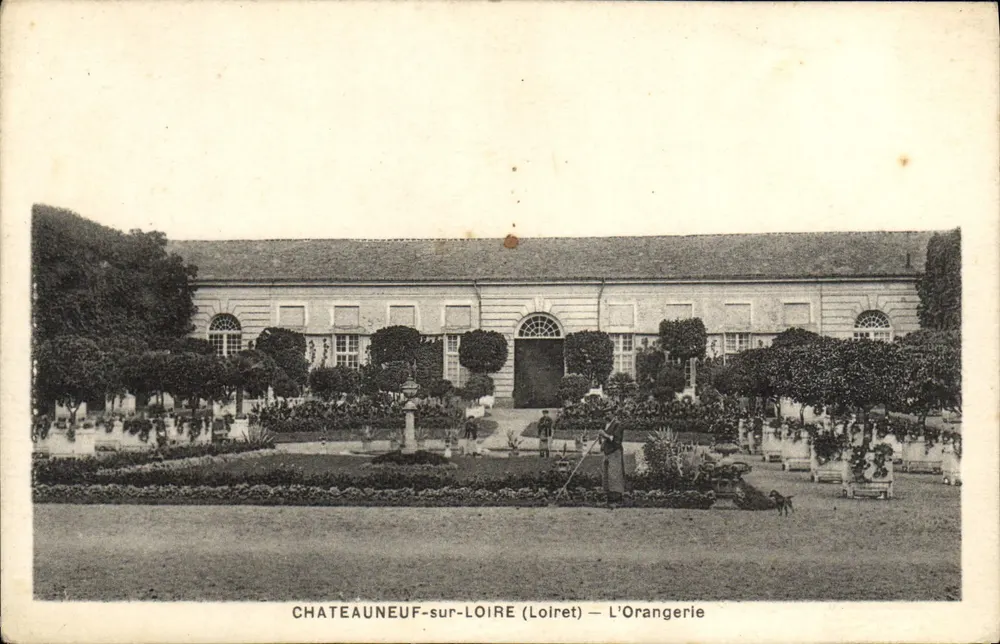Châteauneuf-sur-Loire — A Orangerie — editor L. Leutormand, Orleanais - Frente
