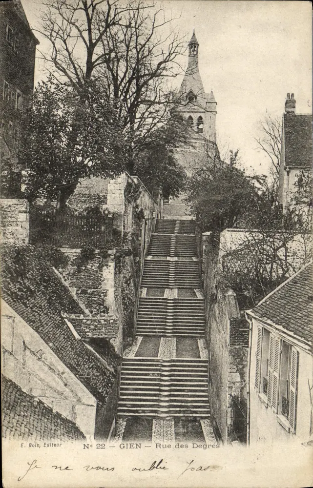 Gien — Rue des Degrés — E. Bois, Editeur, N° 22 - Frente
