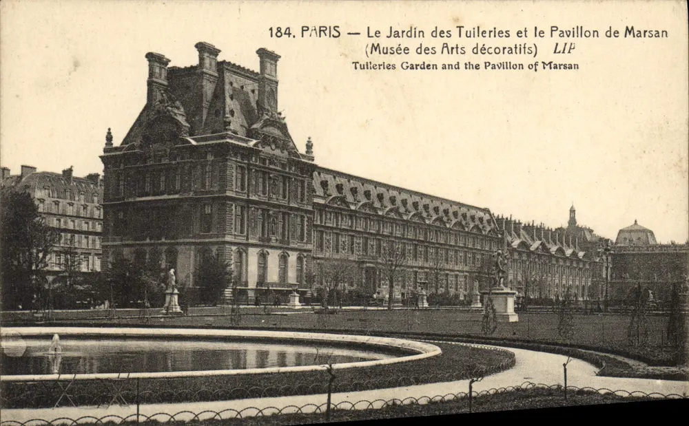 Paris — Der Tuileries-Garten und das Pavillon de Marsan — LIP - Vorderseite