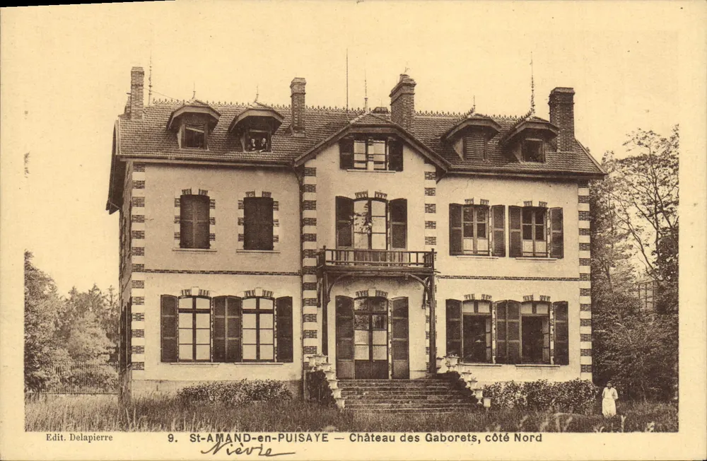 St-AMAND-en-PUISAYE — Schloss Gaborets, Nordseite — Edit. Delapierre, n°9 - Vorderseite