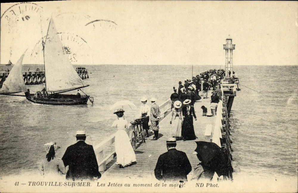 Trouville-sur-Mer — Die Molen bei Ebbe — ND Fotografie, Nr. 41 - Vorderseite