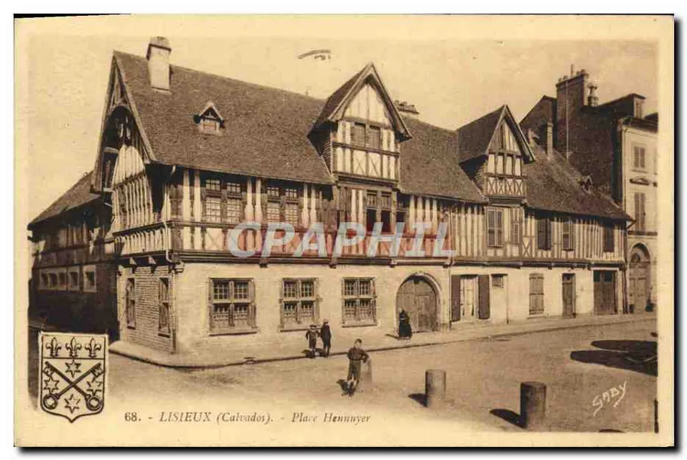 Lisieux (Calvados) — Place Henneuyer — Gaby, n°68 - Frente