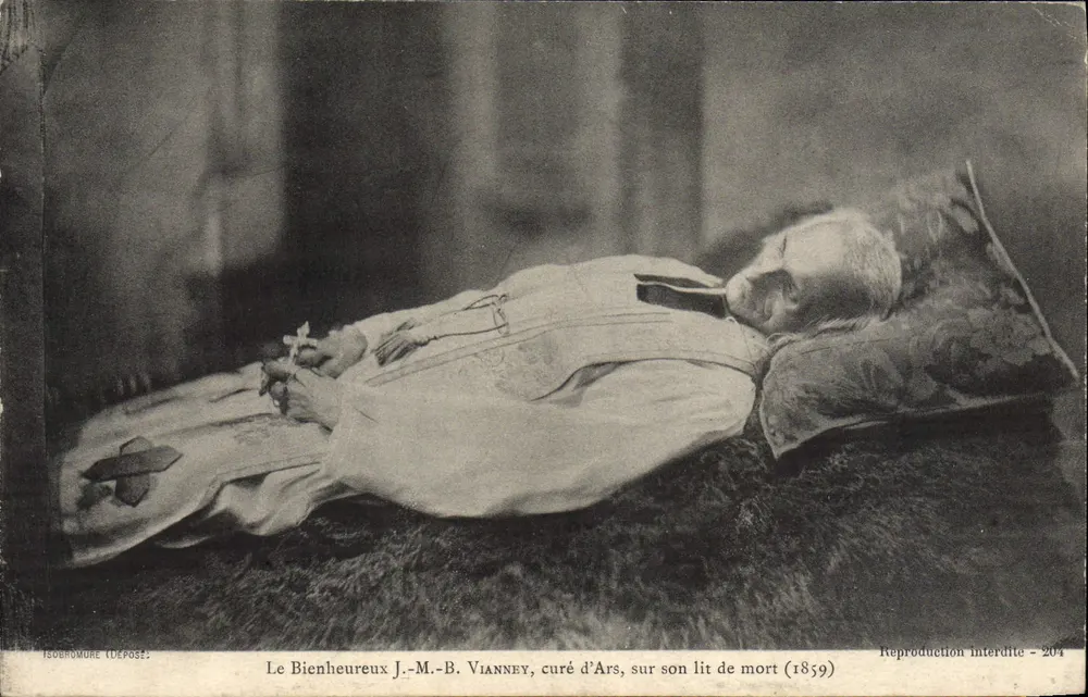 Le Bienheureux J.-M.-B. Vianney, curé d'Ars, sur son lit de mort (1859) — ISOBROMURE (DÉPOSE) — Reproduction interdite - 204 - Recto