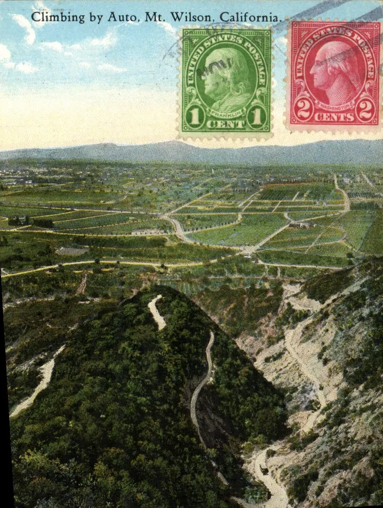 Aanrijden met auto, Mt. Wilson, Californië — Western Publishing & Novelty Co. P-26 - Voorkant