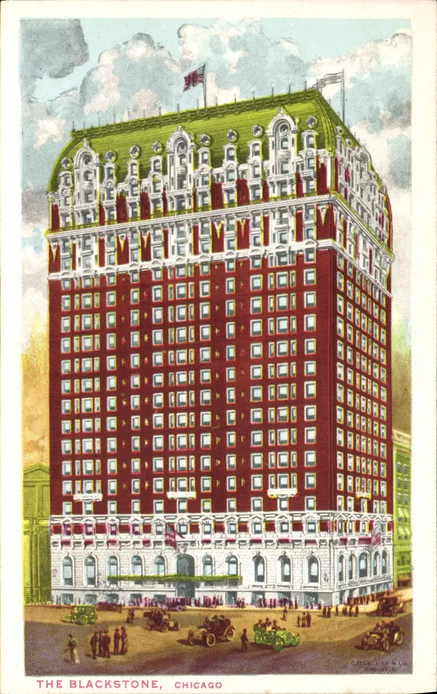 O Blackstone, Chicago — ilustração de um hotel imponente — publicado pela Michigan Litho. Co. - Frente