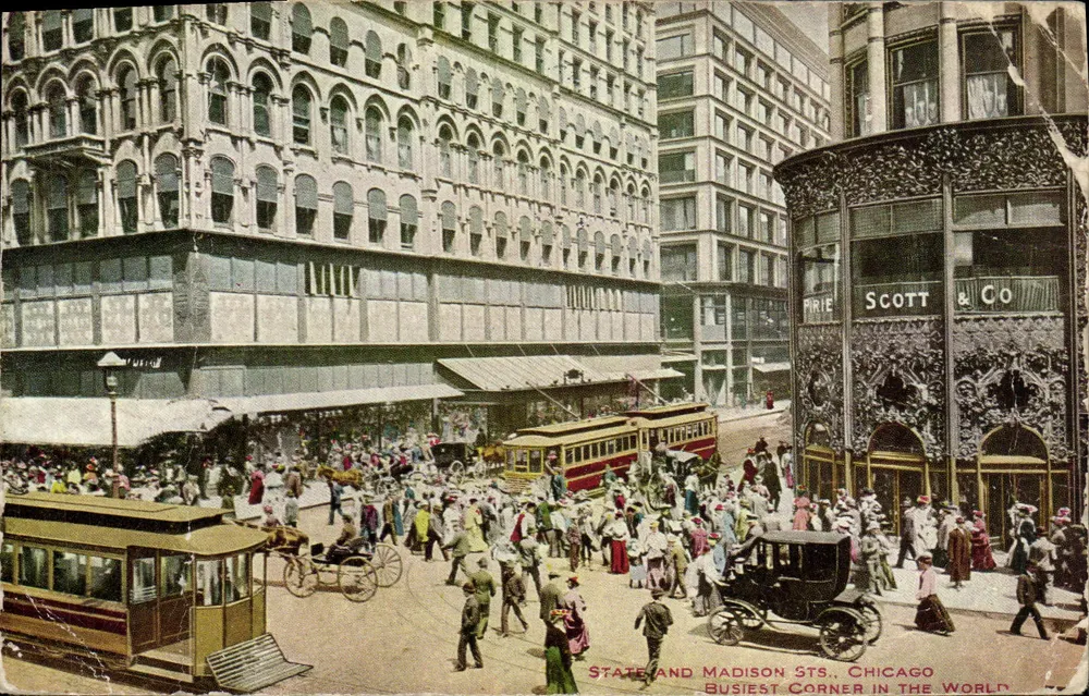 State and Madison Sts., Chicago — coin de rue animé avec tramway et magasin Pire Scott & Co. — éditeur V. HAMMON PUBLISHING CO. - Recto