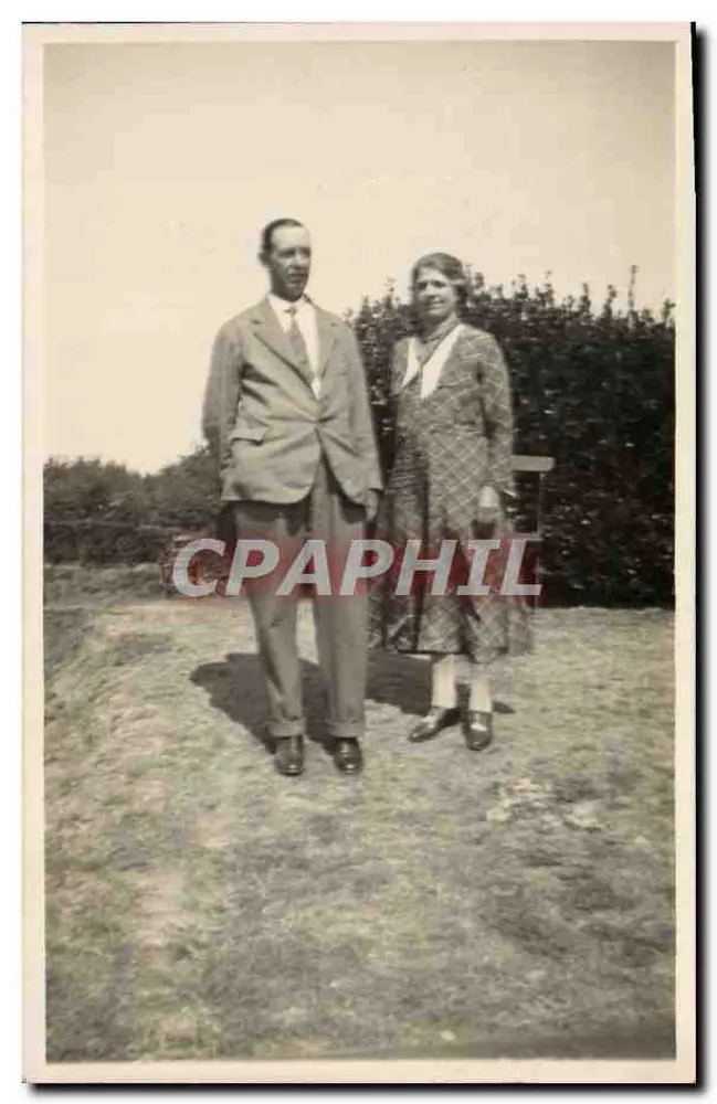 Um casal em Hastings — 1922 — sem editor ou número de série visível - Frente