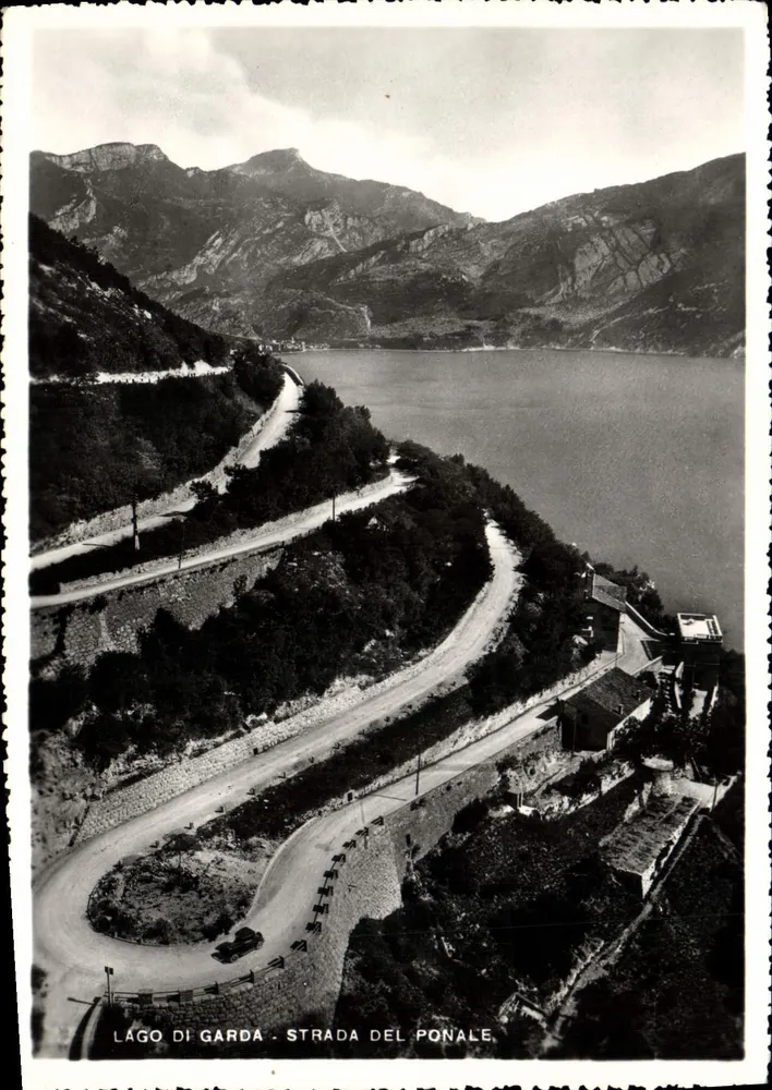 Lago di Garda - Strada del Ponale — vista aérea — Vera Fotografia 'Fotocelere', Milão - Frente
