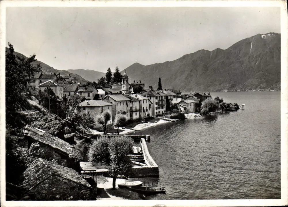 Gerra Gambarègno (Ticino) — vista do lago e do vilarejo — Foto Paravanti Astone - Frente