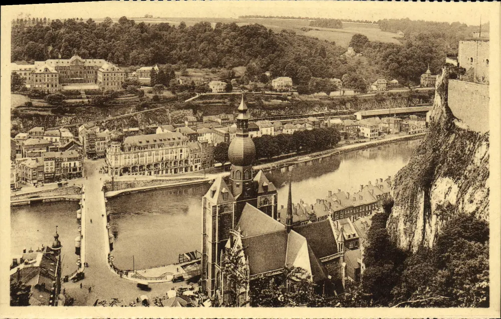 Dinant — panorama — Em. Thill, Bruxelas, n° de série não visível - Frente