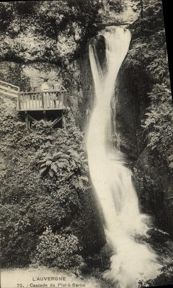 Cachoeira do Plat-à-Barbe — L'Auvergne — n°72 - Frente