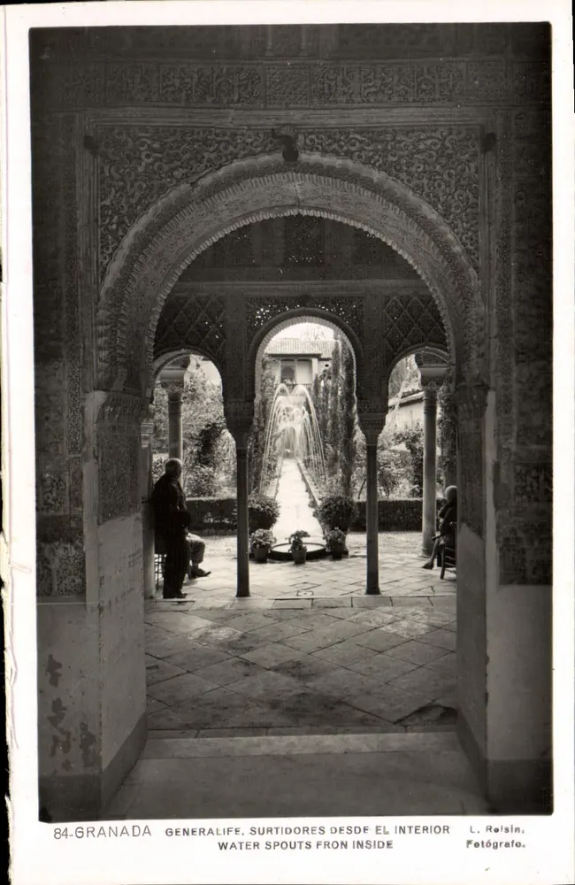 Generalife — Fontes de água vista do interior — L. Reisín, Granada - Frente