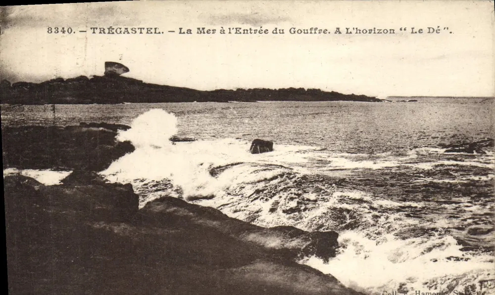 Trégastel — Die See am Eingang des Gouffres. Am Horizont « Le Dé » — Verlag Hameritte, n° 8340 - Vorderseite