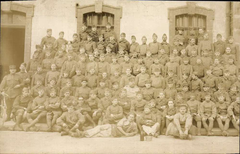 Gruppe Soldaten — Archivfoto - Vorderseite