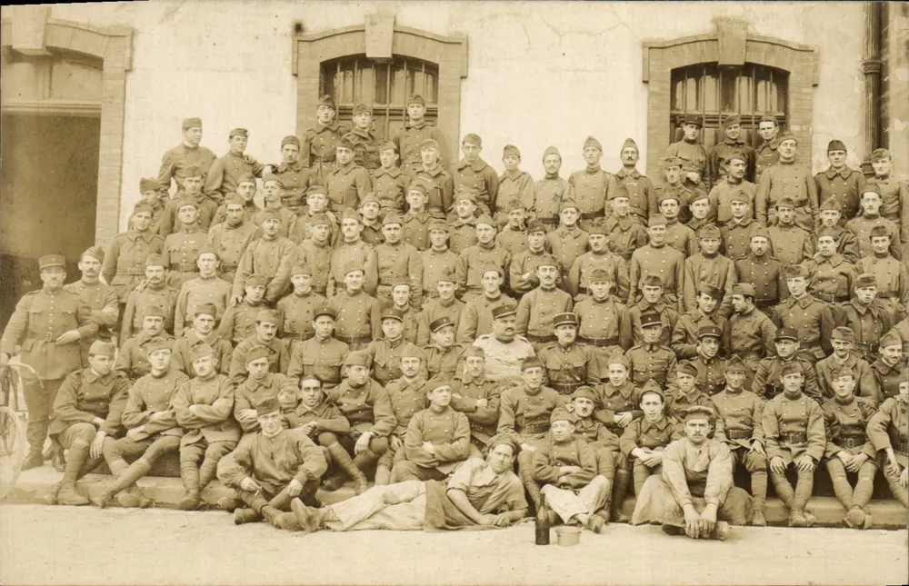 Gruppe von Soldaten — Zeitraum 1914-1918 — unbekannter Verleger - Vorderseite