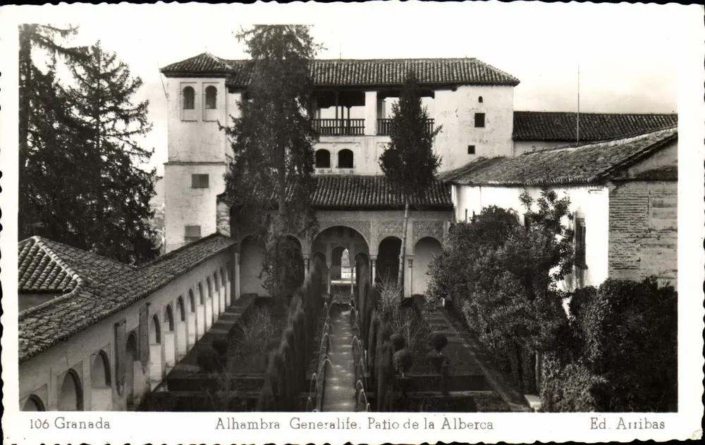 Alhambra Generalife - Patio della Alberca — Ed. Arribas, n° 106 - Recto