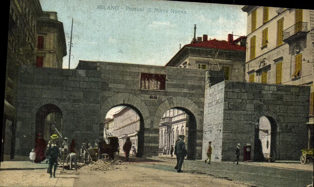 Mailand - Portoni di Porta Nuova — steinerne Tore mit drei Bögen, Verlag Magazzini Italiani Cartoline Illustrate - Vorderseite