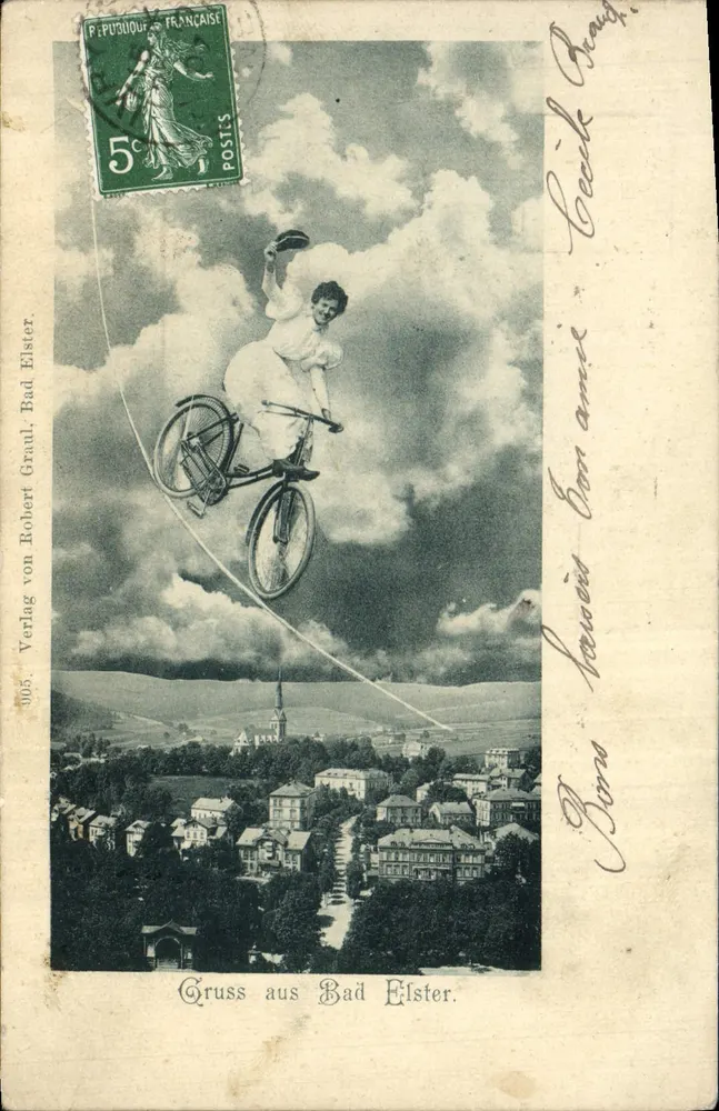 Vrouw op fiets in evenwicht — luchtfoto van Bad Elster — uitgever Robert Graul, n° 905 - Voorkant