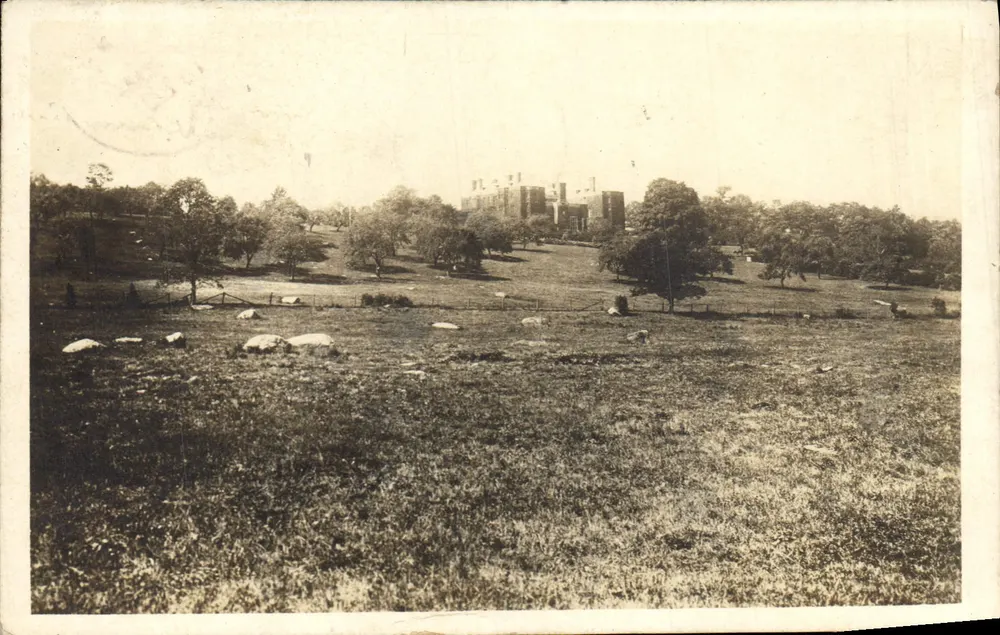 Castelo de estilo neogótico — vista panorâmica — Florença, Itália - Frente