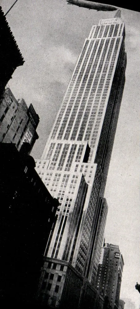 O Chrysler Building — Nova Iorque — Published by Two Process Inc. — Chicago, IL - Frente