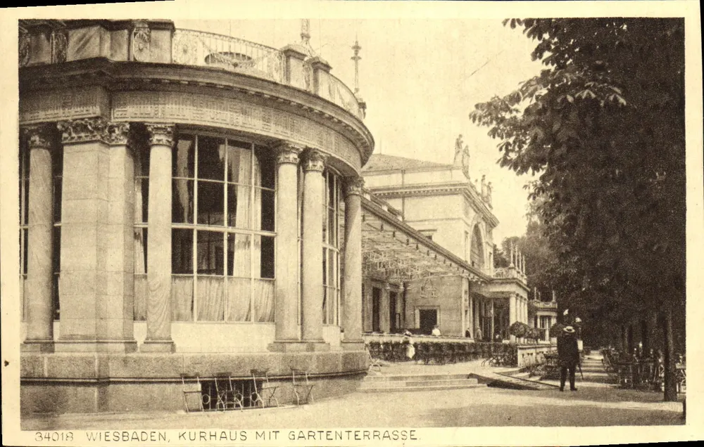 Wiesbaden, Kurhaus com Terrasse de Jardim — editor Kupferstichdruck-Verlag von Karl Rud. Bremer & Co. Köln - Frente