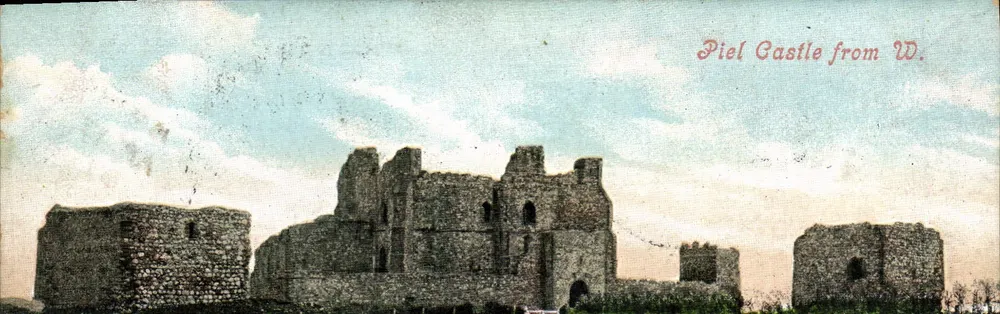 Piel Castle from W. — ruines d'un château médiéval — Valentine's Series - Frente