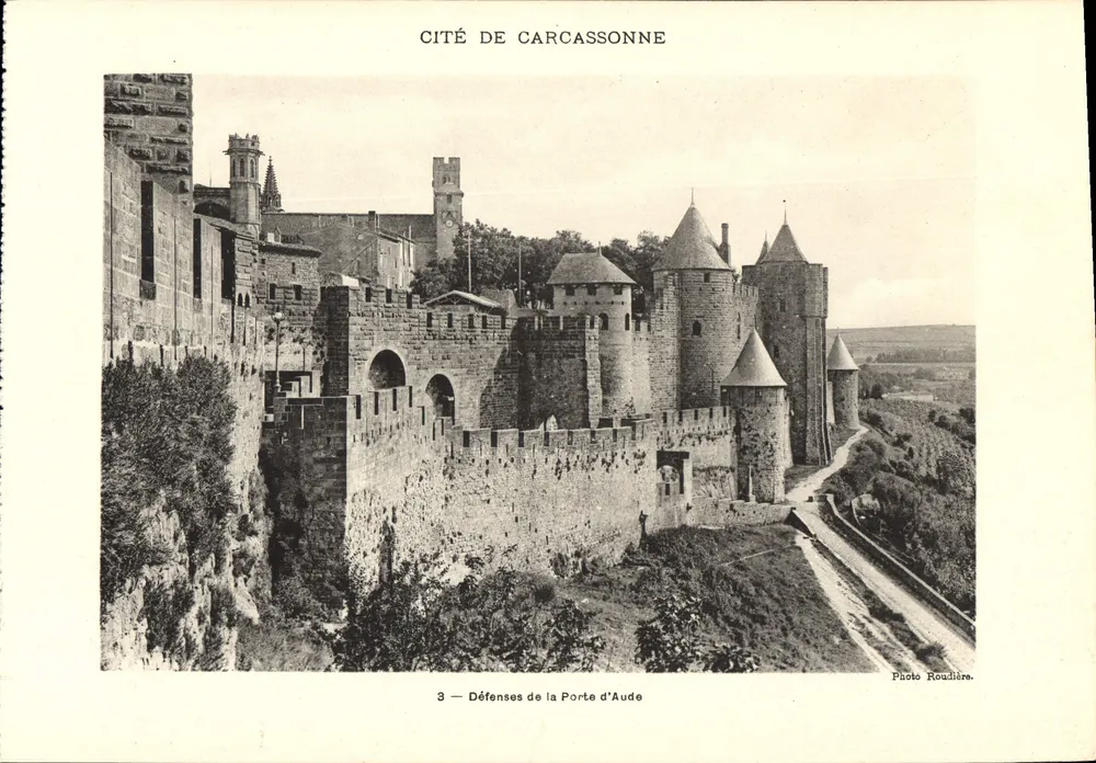 Cité de Carcassonne — Defenses of the Aude Gate — Photo Roudière, n°3 - Vorderseite