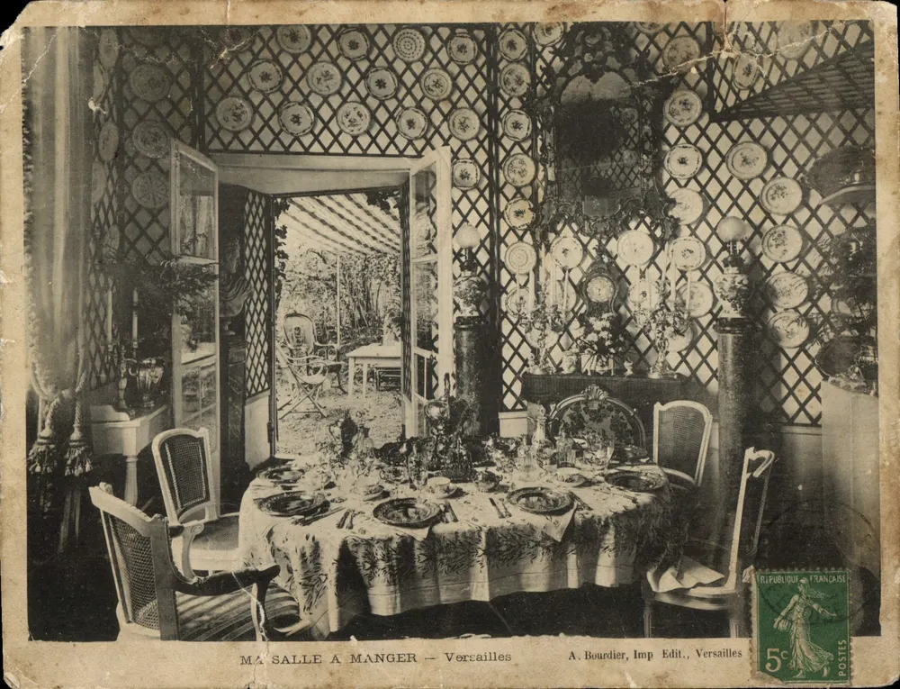 Salle à manger — Versailles — A. Bourdier, Imp. Versailles - Vorderseite