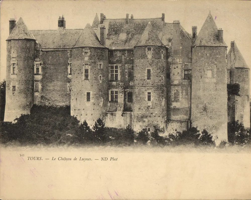 El Castillo de Luynes — vista del castillo fortificado con varias torres cónicas — editor ND Phot, n° 543 - Anverso