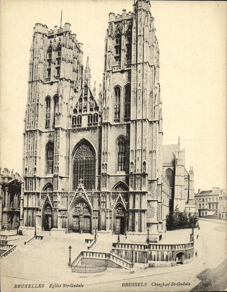 Brüssel - Kirche Saint-Gudule — Ansicht der gotischen Fassade mit ihren beiden Türmen - Vorderseite