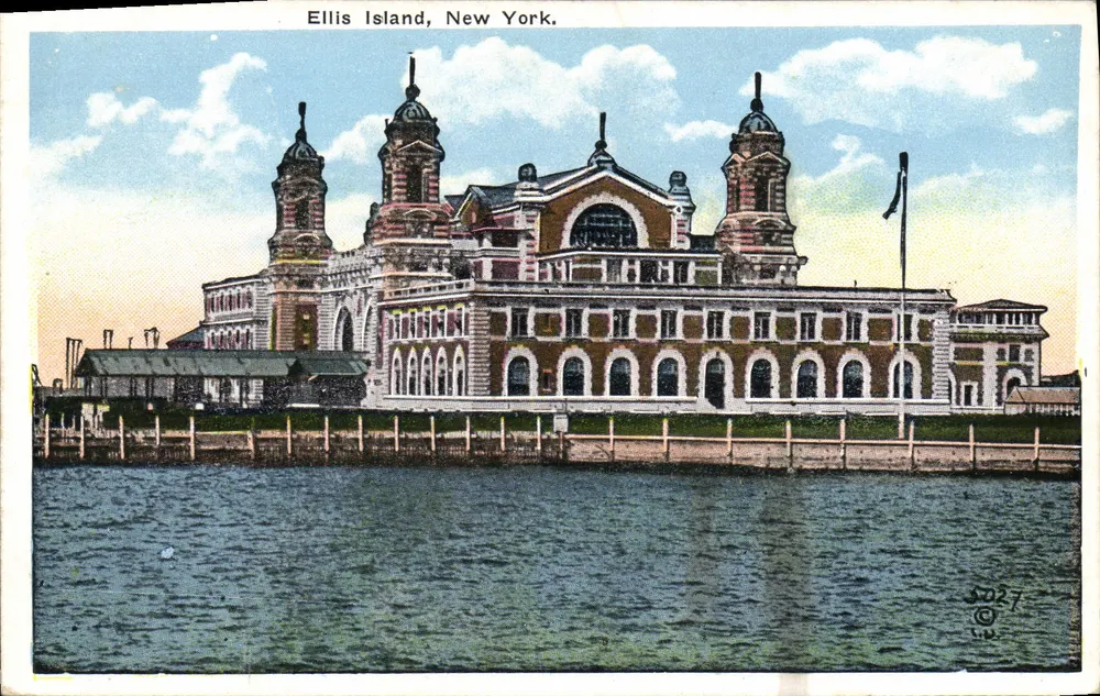 Ellis Island, New York — Deposito di immigrazione — Pubblicato da Manhattan Post Card Co. n° 567 - Recto