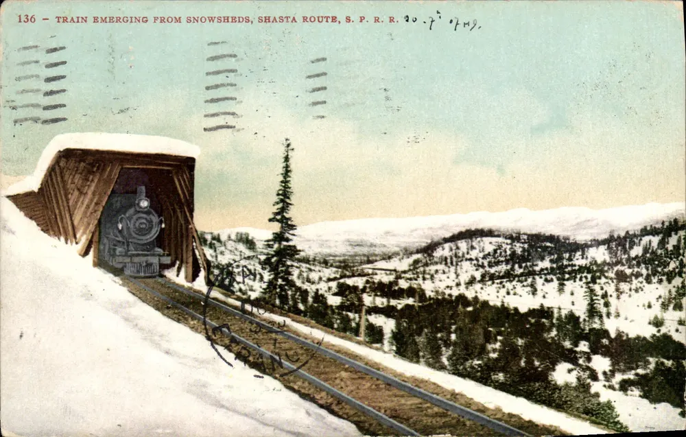 Train émergeant des snowsheds, Shasta Route, S.P.R.R. — Éditeur Edward H. Mitchell, n° 136 - Recto