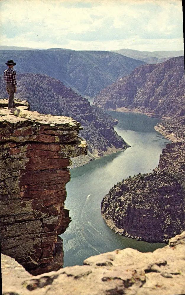 Red Canyon Lookout Point — Flaming Gorge Reservoir, Utah/Wyoming — Verlag: Geo. Mc Co., Box 7146, Murray, Utah - Vorderseite