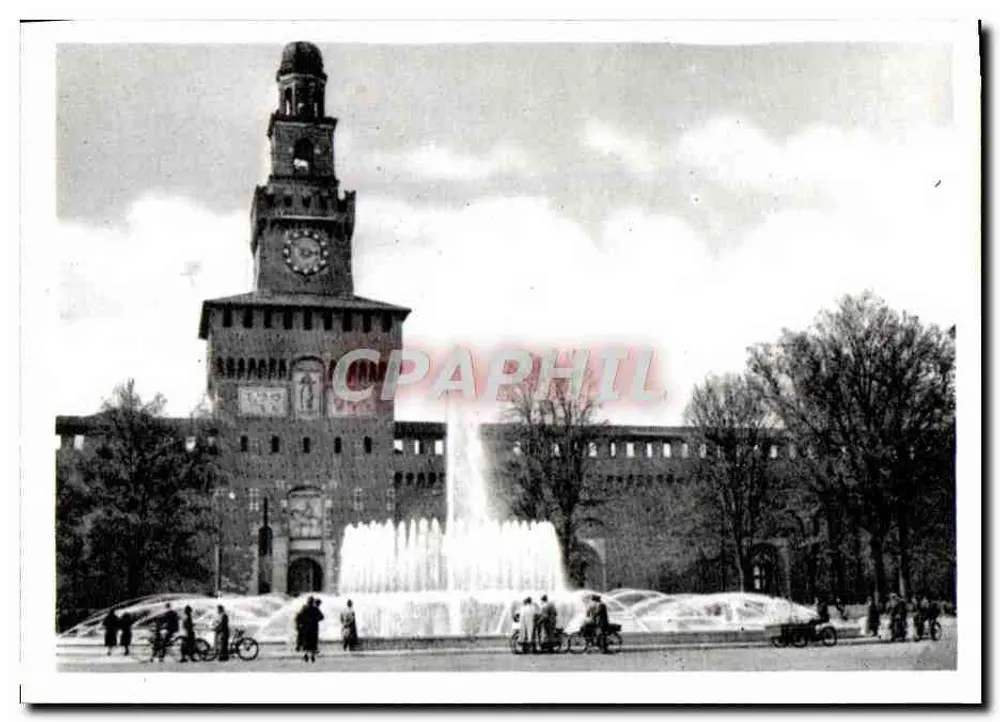 Milão - Castelo Sforzesco — Castelo dos Sforza - Frente