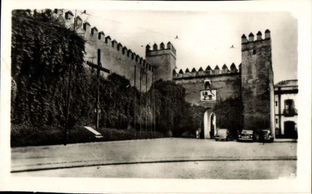 Sevilla — Königlicher Alcázar: Tor des Löwen - Vorderseite