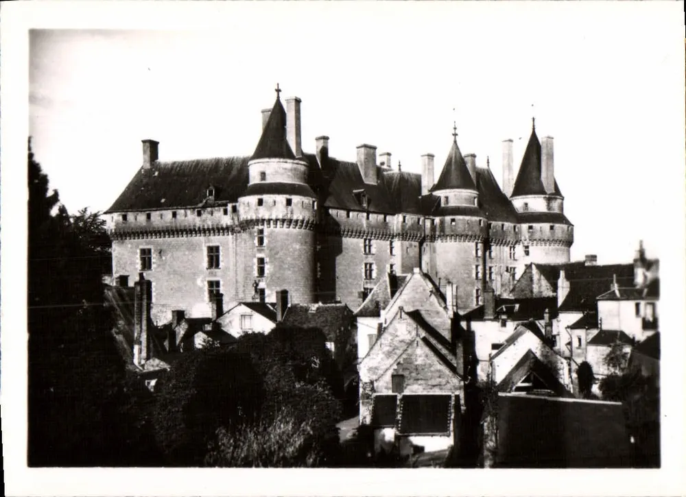 Schloss Langeais — Fassade über die Stadt — Luxusausgaben « Estel » - Vorderseite