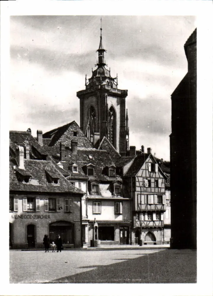 Colmar - A Praça dos Dominicanos — editor Menegoz-Zunicher, número de série não visível - Frente