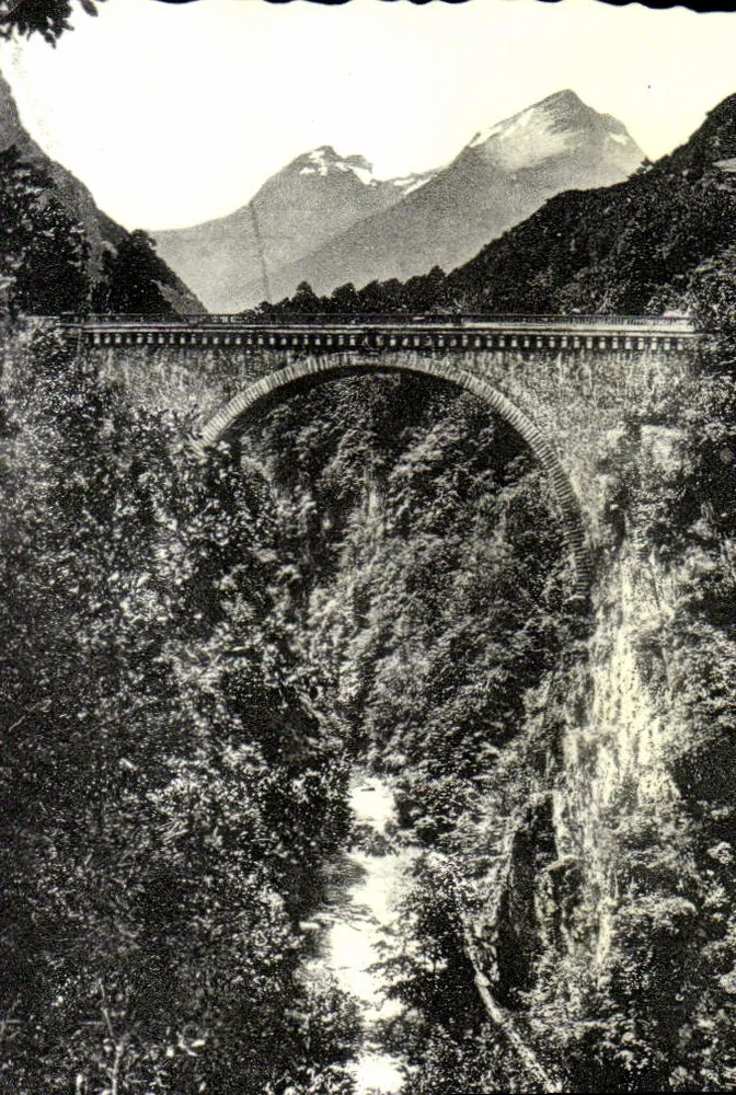 Saint-Sauveur — O Ponte Napoléon - Frente
